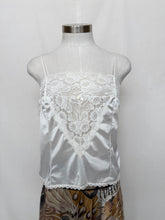 Load image into Gallery viewer, Innocenti cami: Size 16
