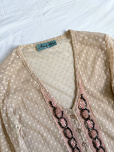 Load image into Gallery viewer, Alannah Hill cardigan: Size 8
