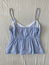 Load image into Gallery viewer, Hollister top: Size S
