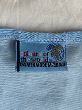 Load image into Gallery viewer, Colours Of The World t-shirt: Size M

