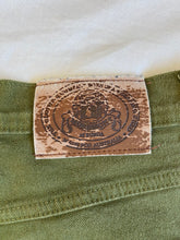 Load image into Gallery viewer, Bradmill jeans: Size 12
