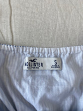 Load image into Gallery viewer, Hollister top: Size S
