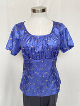 Lade das Bild in den Galerie-Viewer, Handmade top: Size S
