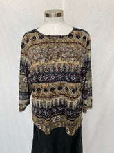 Load image into Gallery viewer, Concept top: Size 2XL
