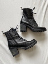 Load image into Gallery viewer, Bronx boots: Size 41
