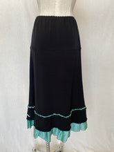 Load image into Gallery viewer, Cachet skirt: Size 10
