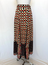 将图片加载到图库查看器，Oasis skirt: Size 8
