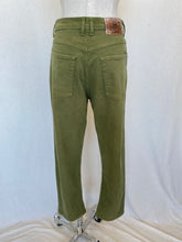 Load image into Gallery viewer, Bradmill jeans: Size 12
