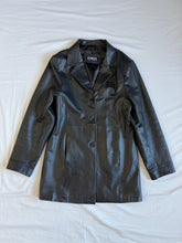 Cargar imagen en el visor de la galería, London Leather jacket: Size XL
