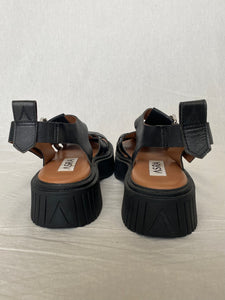 Asra shoes: Size 7.5 / 38