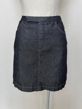 Load image into Gallery viewer, Esprit skirt: Size 12
