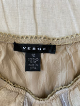 将图片加载到图库查看器，Verge skirt: Size 12
