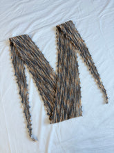 Lade das Bild in den Galerie-Viewer, Handmade scarf
