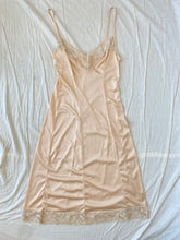 Lade das Bild in den Galerie-Viewer, Lace night dress: Size S
