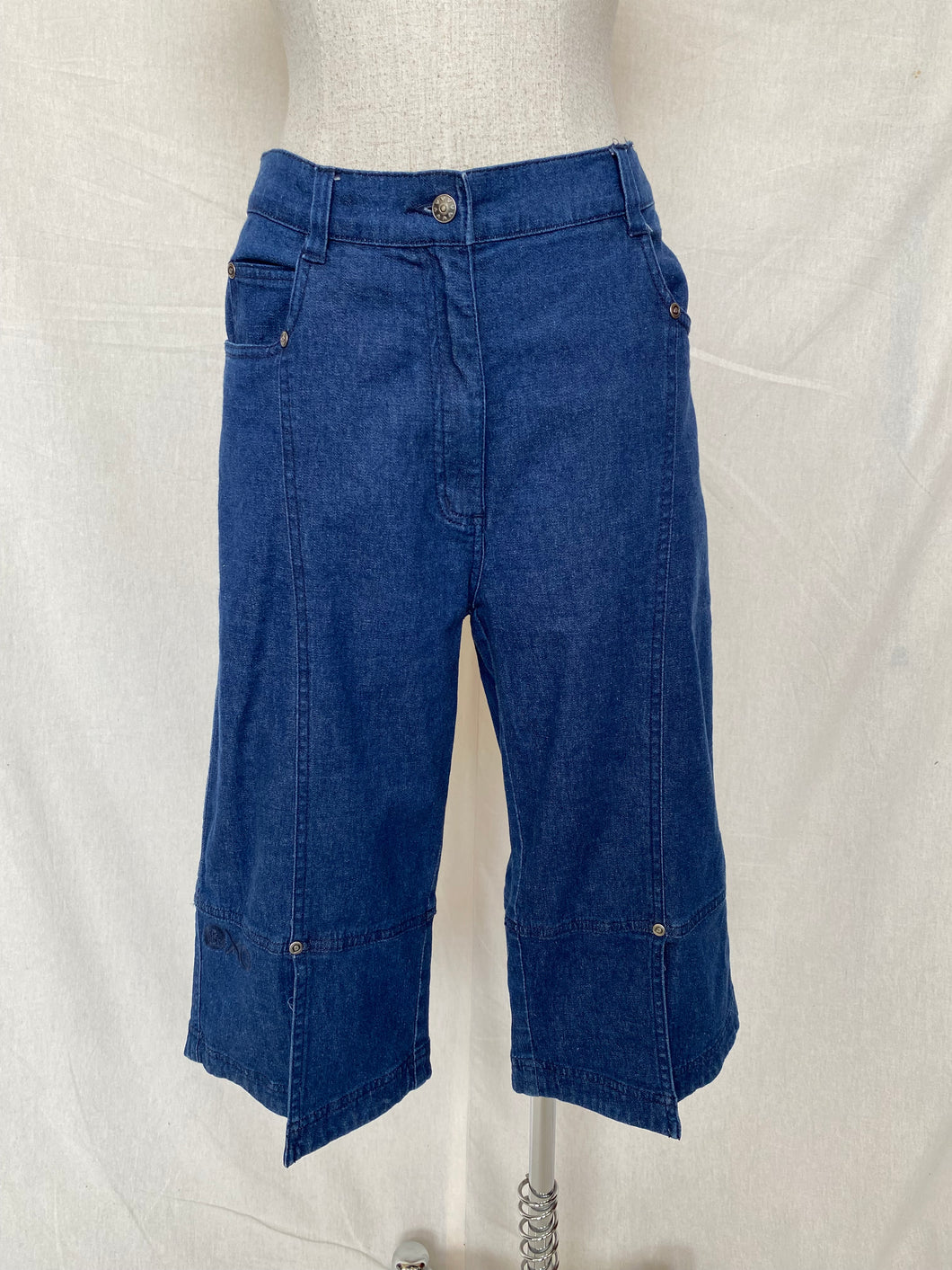 Kooky capris: Size 10