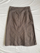 Load image into Gallery viewer, Twin Rivers skirt: Size 14
