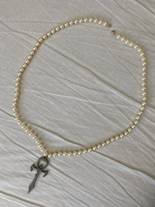 Ankh pearl necklace