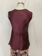 Load image into Gallery viewer, Glassons top: Size M
