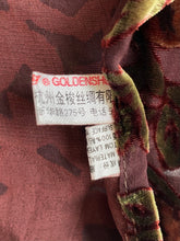 Load image into Gallery viewer, Velvet scarf
