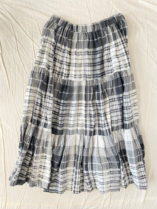 Jean Jones skirt: Size 10-12