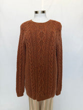 Load image into Gallery viewer, Handmade jumper: Size S
