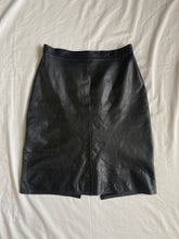 Load image into Gallery viewer, H&amp;D skirt: Size S

