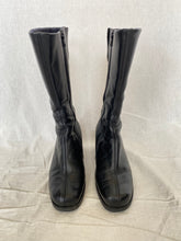 Load image into Gallery viewer, Kumfs boots: Size 6.5
