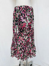 गैलरी व्यूवर में इमेज लोड करें, Kate Madison skirt: Size 12
