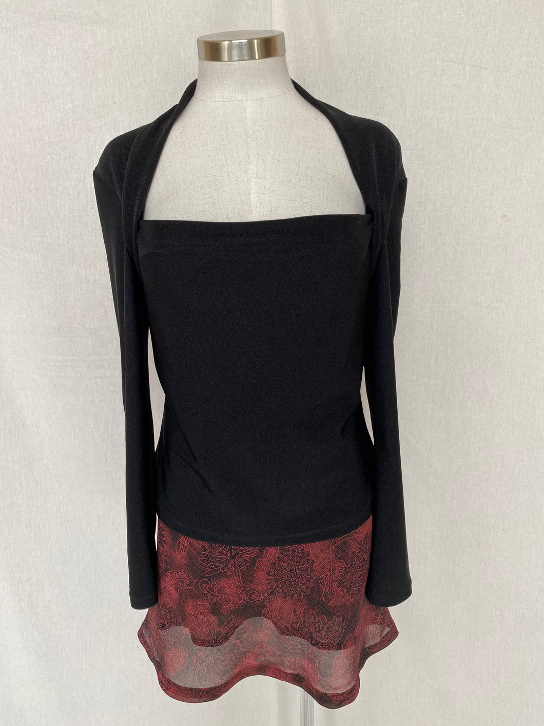 Items top: Size L