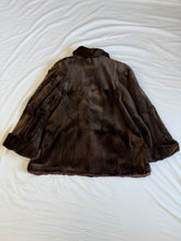Load image into Gallery viewer, Fur coat: Size XL
