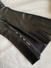 Load image into Gallery viewer, Kumfs boots: Size 6.5
