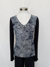 Load image into Gallery viewer, Vintage top: Size 10
