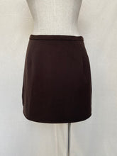 Lade das Bild in den Galerie-Viewer, Glassons skirt: Size 10
