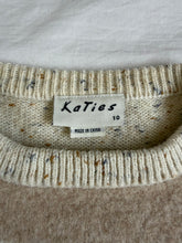 Cargar imagen en el visor de la galería, Katies jumper: Size 10
