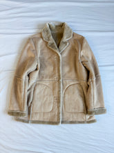 将图片加载到图库查看器，Target coat: Size 18
