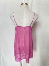 Load image into Gallery viewer, Perfects dress: Size 16
