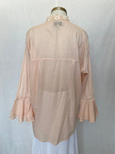 Load image into Gallery viewer, One Teaspoon shirt: Size S
