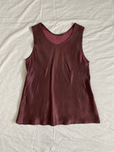 Load image into Gallery viewer, Glassons top: Size M
