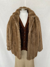 Load image into Gallery viewer, Cotura coat: Size 14
