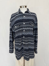 Load image into Gallery viewer, Jeanswest shirt: Size M

