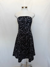 Load image into Gallery viewer, Pagani dress: Size 10
