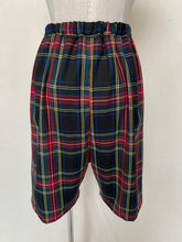 Lade das Bild in den Galerie-Viewer, Sheryl May shorts: Size XS
