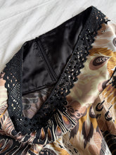 Load image into Gallery viewer, Peacock skirt: Size 10
