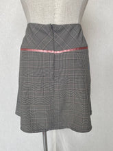 Load image into Gallery viewer, Y2k Pagani skirt: Size 10

