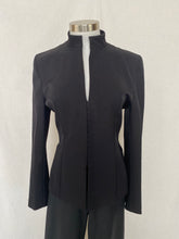 Load image into Gallery viewer, Staxs blazer: Size 12
