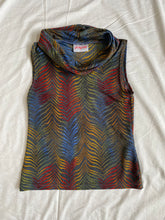 Load image into Gallery viewer, Y2K Pagani top: Size 8
