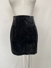 Lade das Bild in den Galerie-Viewer, Hyper skirt: Size 8
