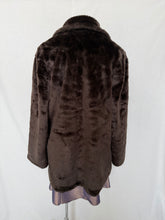 Load image into Gallery viewer, Nalla coat: Size 22
