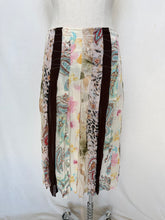 Load image into Gallery viewer, Guava skirt: Size 10
