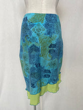 Load image into Gallery viewer, Catalyst skirt: Size 10
